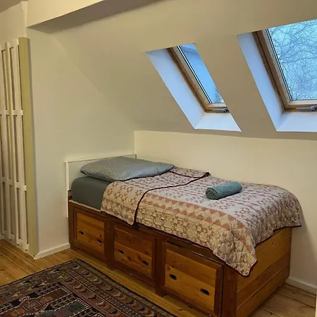 Antike Wohnmoeglichkeit Kurz Und Langfristig 100qm Dachgeschoss Lauchhammer